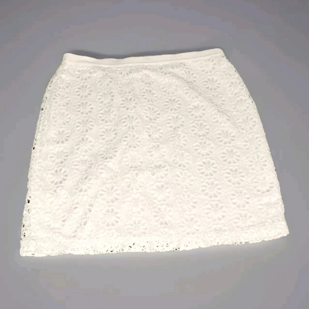 Ann Taylor White Floral Lace Crochet Overlay Pencil Skirt Size 6 NWT B23#2